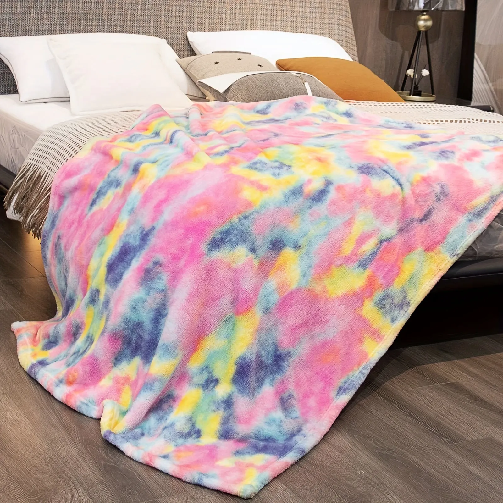 1pc Luxurious Tie-Dyed Faux Fur Fleece Lined Soft Throw Blanket - Ultra-Plush, Thick Print, and Cozy for Sofa, Couch, Bed, Camping, Travel, and Picnic - Perfect for Chilly Nights and Outdoor Adventures