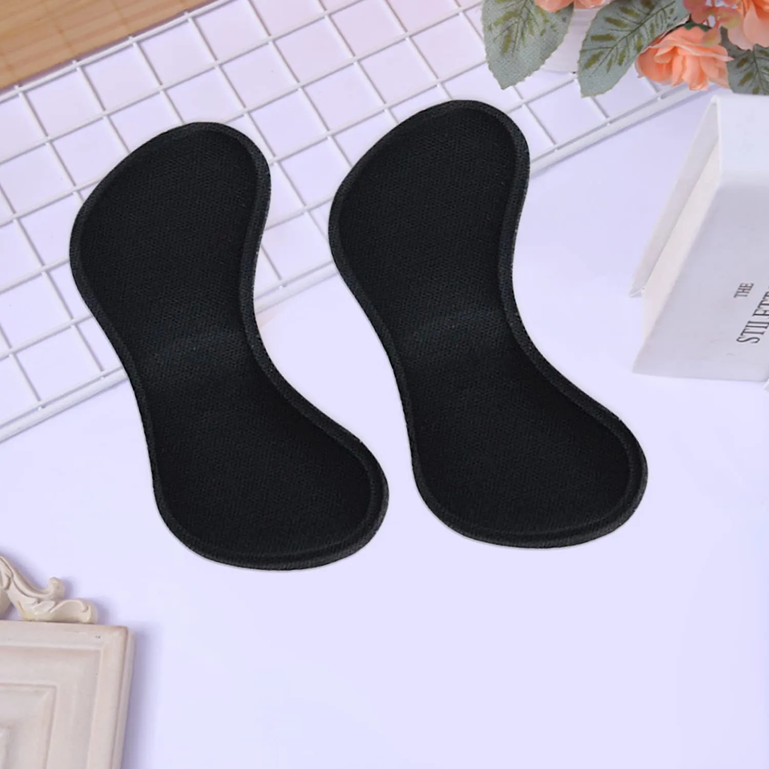 6 Pairs Heel Grip Liner Self Adhesive Shoe Insoles Cushion Pads Stickers Foot Care Protector（Black ）