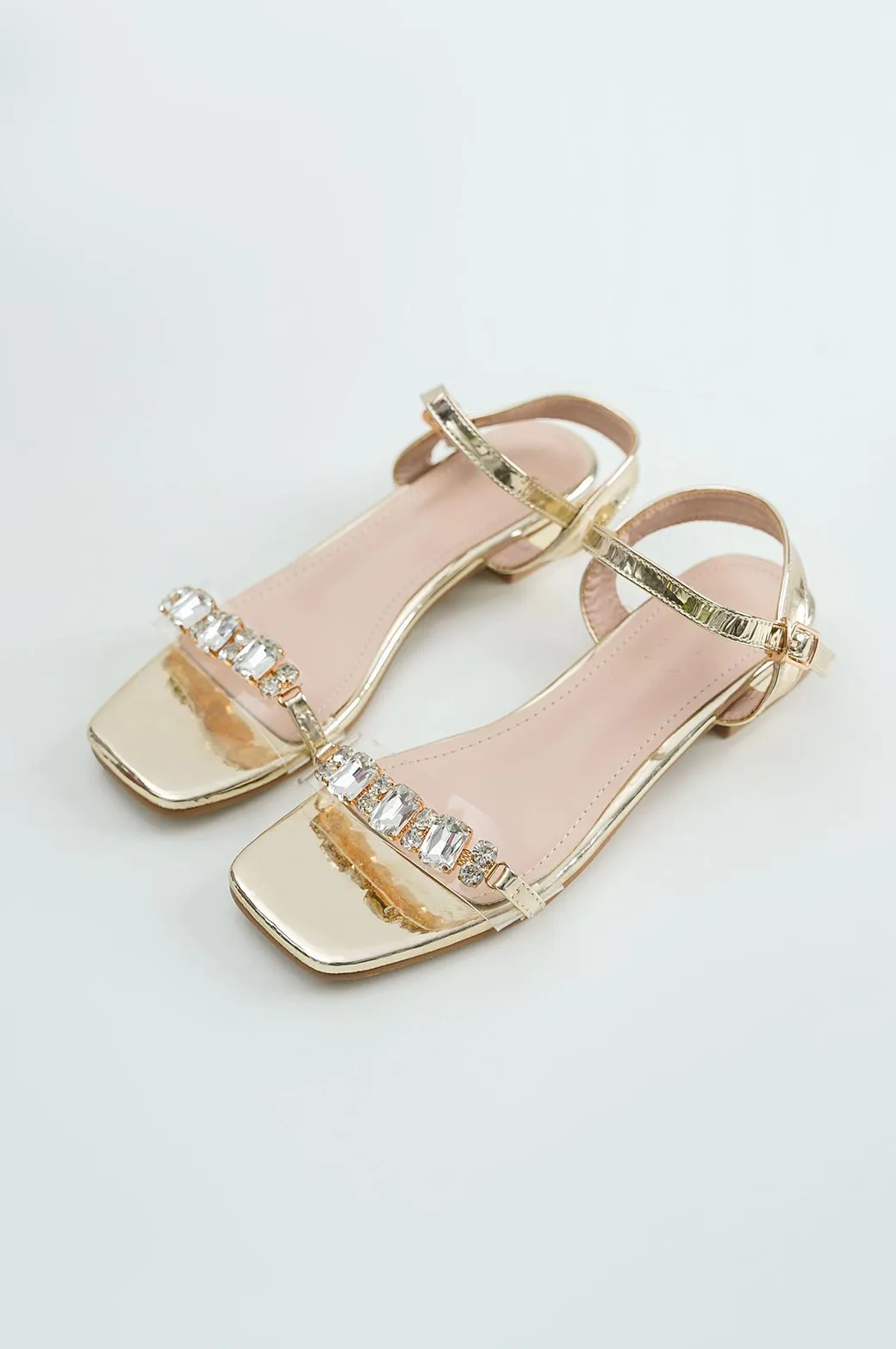 BLOCK HEELED SANDAL