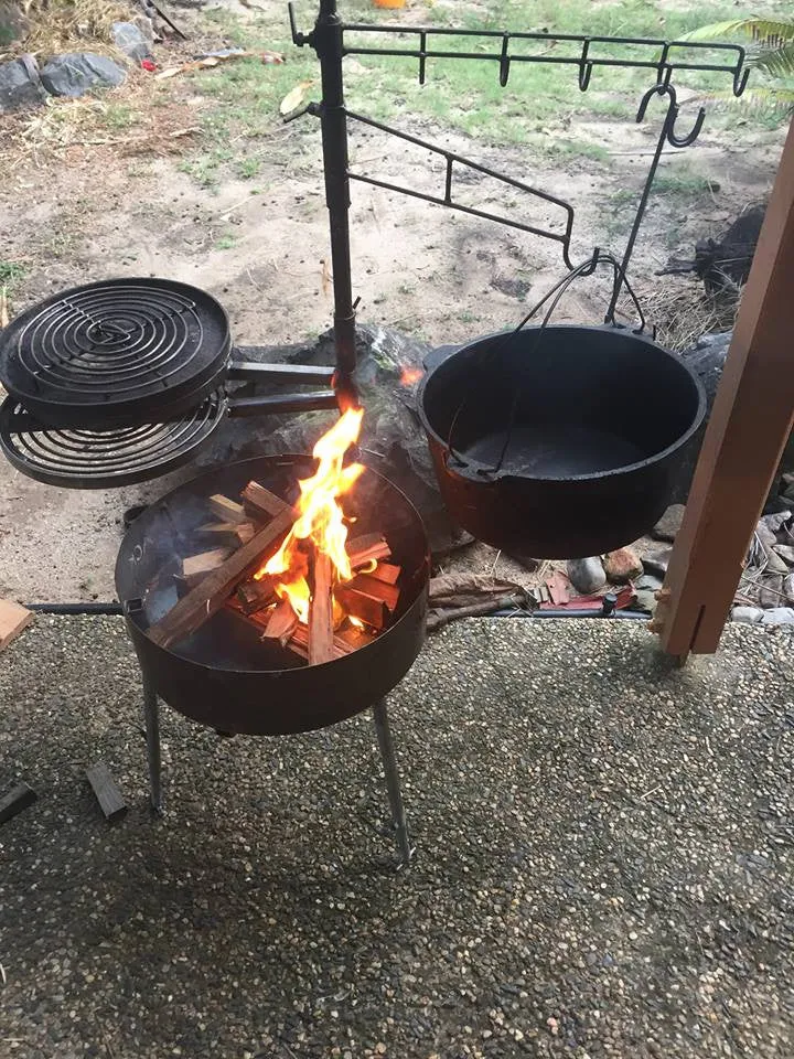 CAMPING Fire Pit