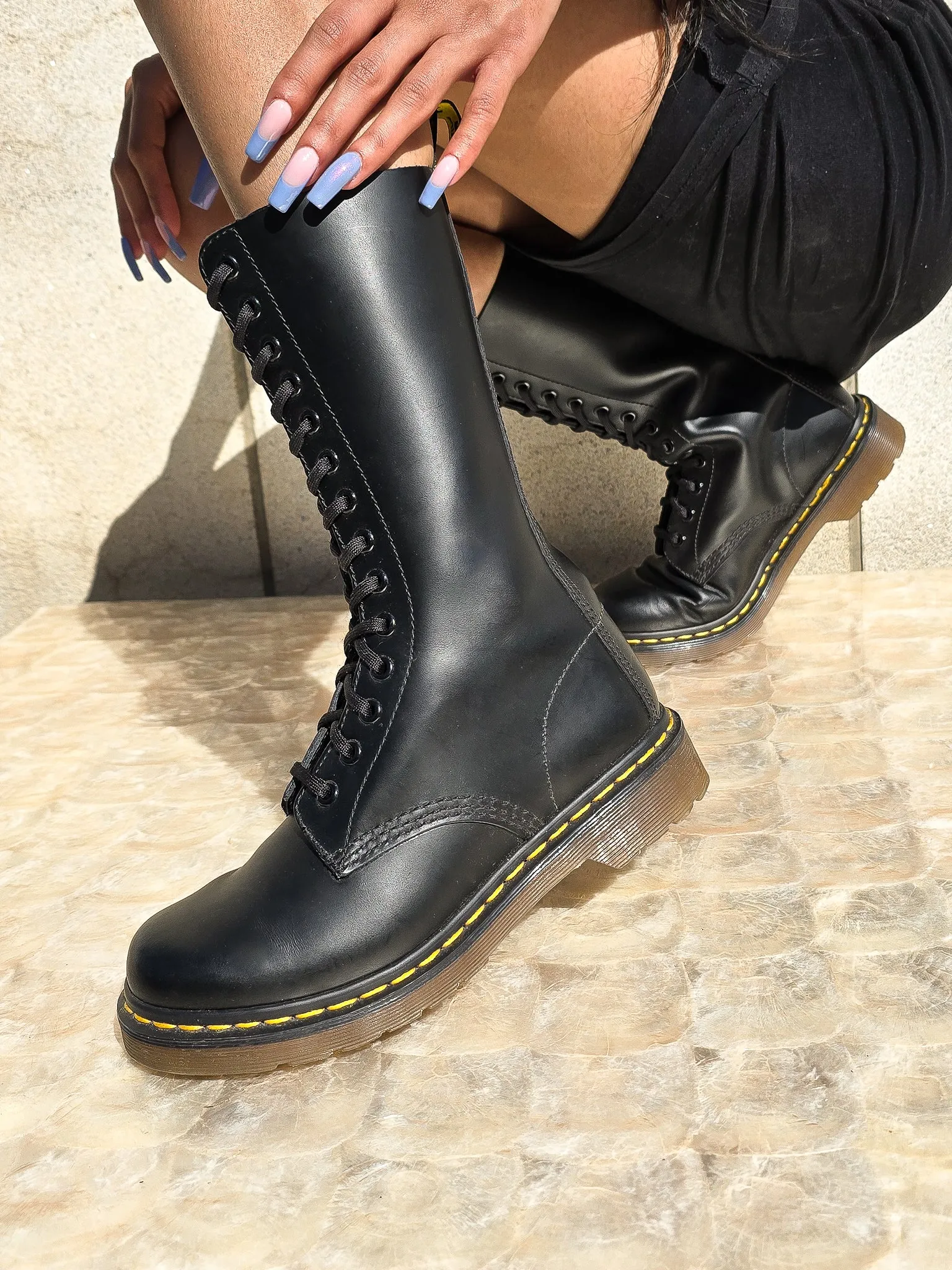 DR. MARTENS 1914 BLACK SMOOTH