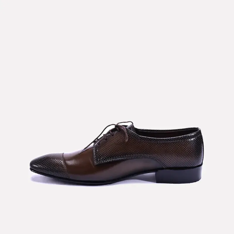 Grayson Brown Derby Dress Shoes 0111100