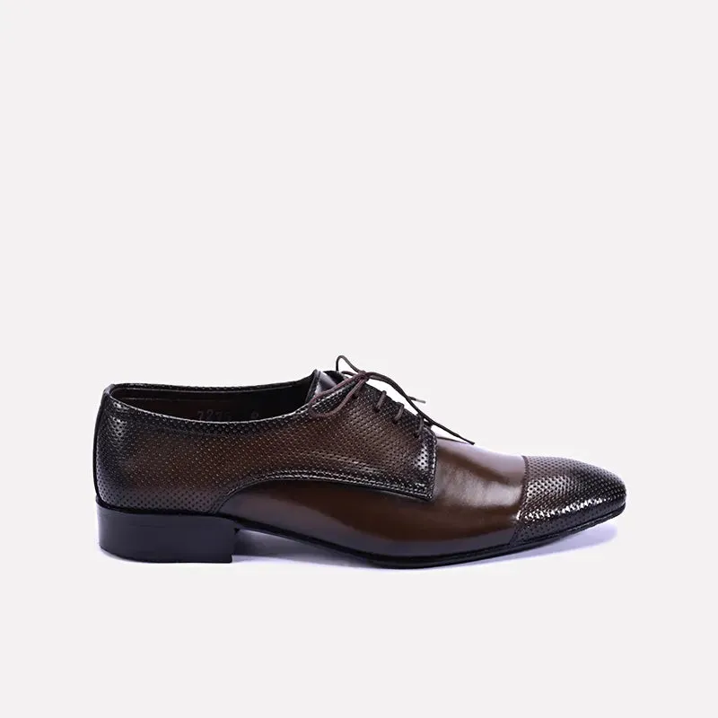 Grayson Brown Derby Dress Shoes 0111100