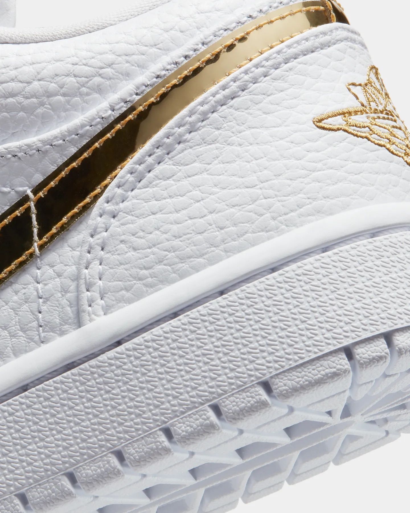 Jordan Women's Air Jordan 1 Low SE "Metallic Gold" White/Metallic Gold