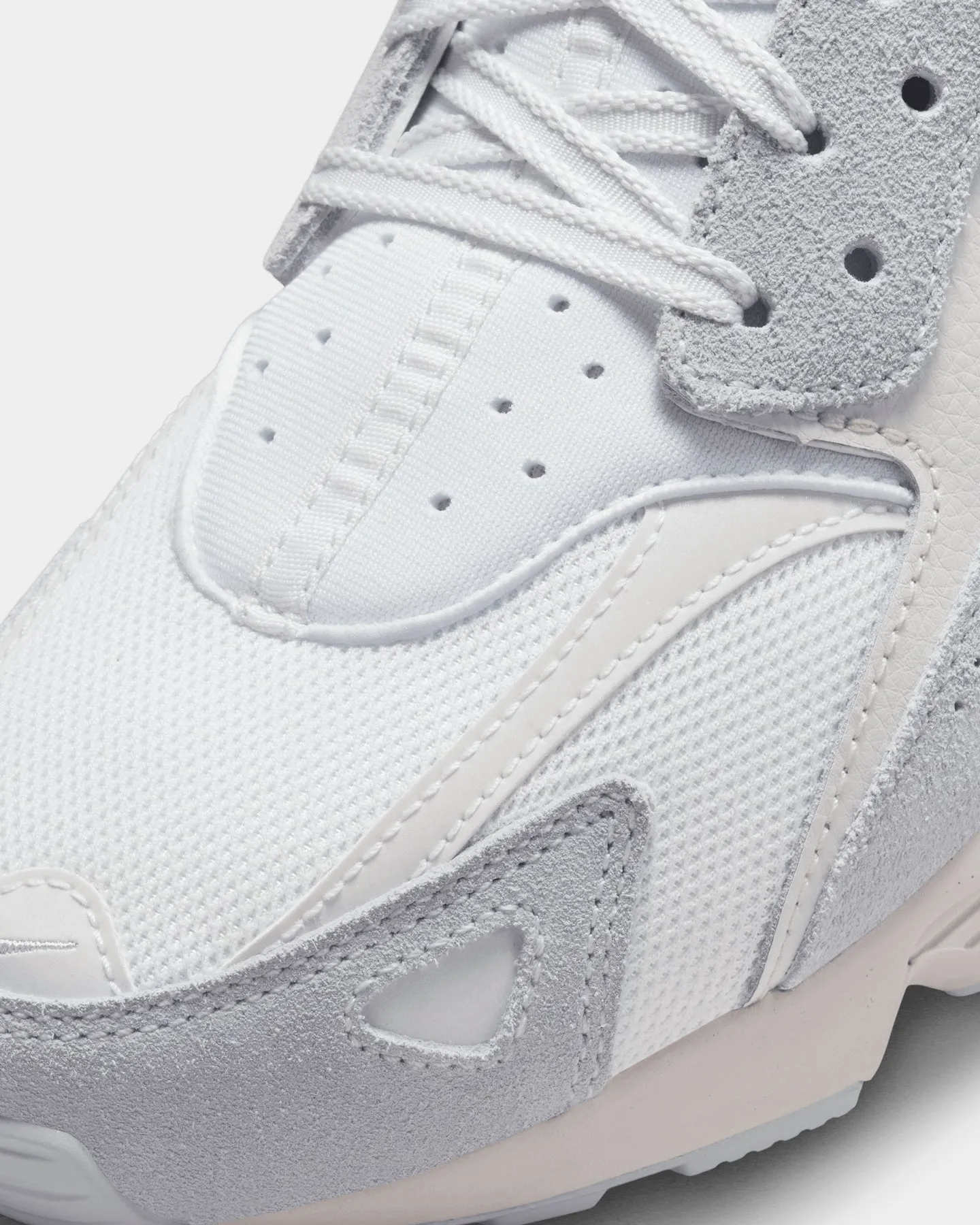 Nike Air Huarache Runner "Pure Platinum" Summit White/Metallic Silver