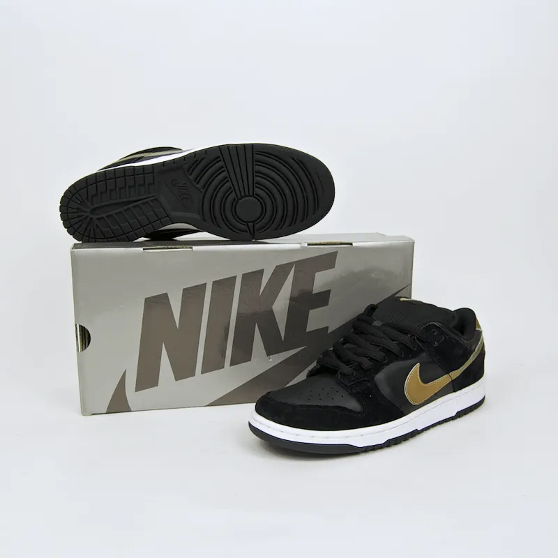 Nike SB - Dunk Low Pro SB 'Takashi' Shoes - Black / Metallic Gold - Black