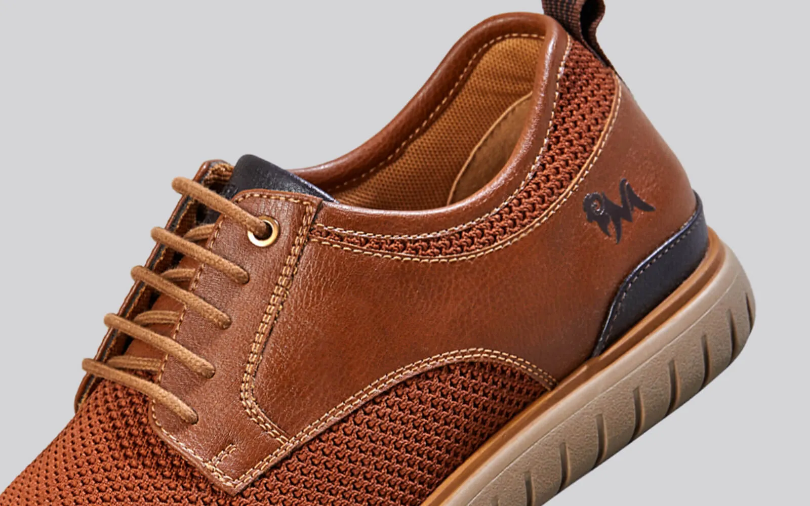 The Derbies : Tan