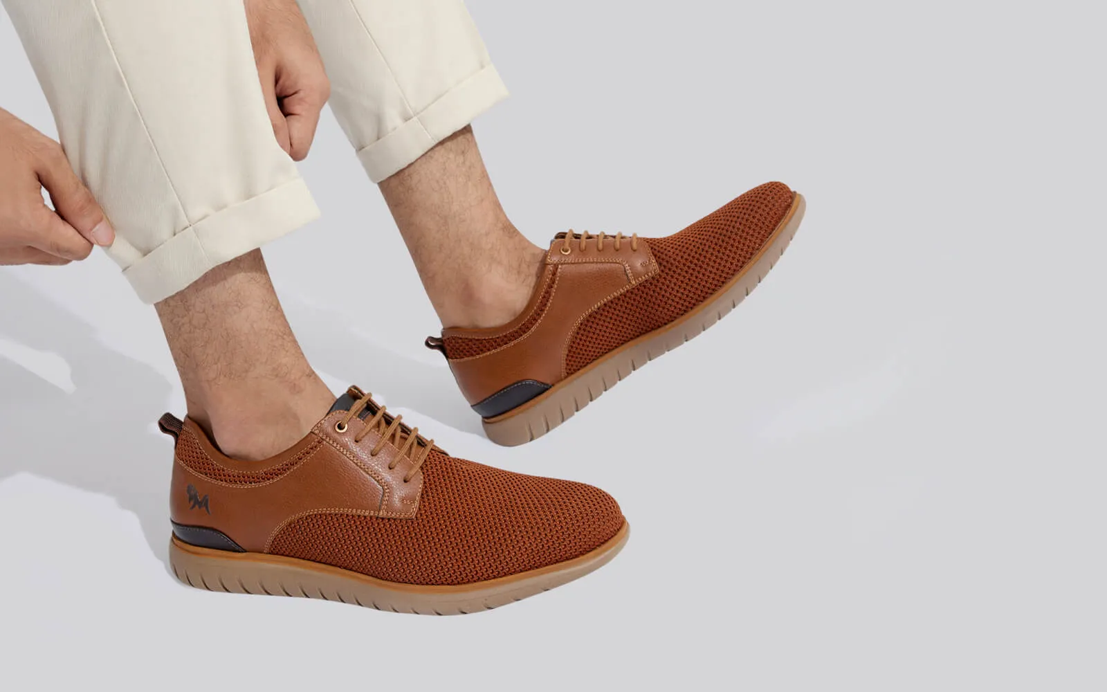 The Derbies : Tan